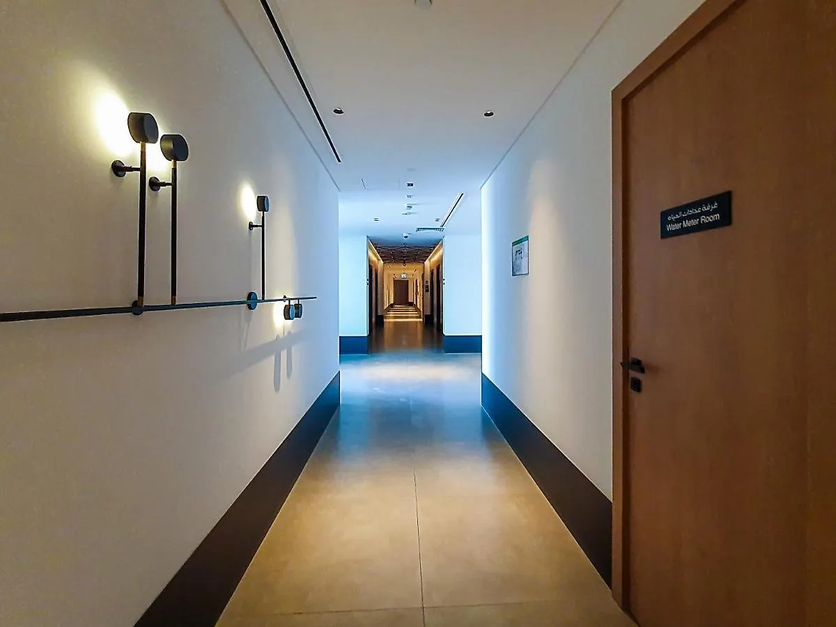 Lovely 1 Bedroom Apartment With Partial Burj Khalifa View And Canal View Dubai
